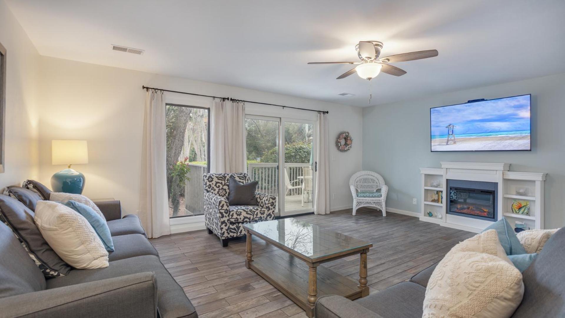 Complex Pool, Pet Friendly, Grill Villa Hilton Head Island Exterior photo